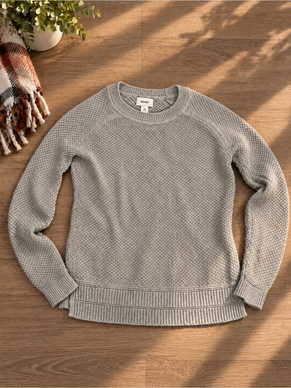 Old Navy Grey Textured Knit Crewneck Sweater – XS